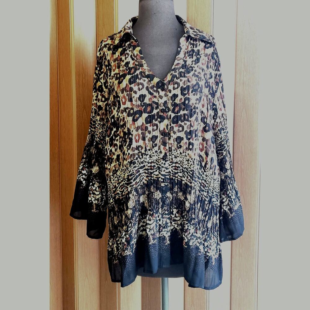 Dressbarn size 2X long sleeve button up cheetah print blouse